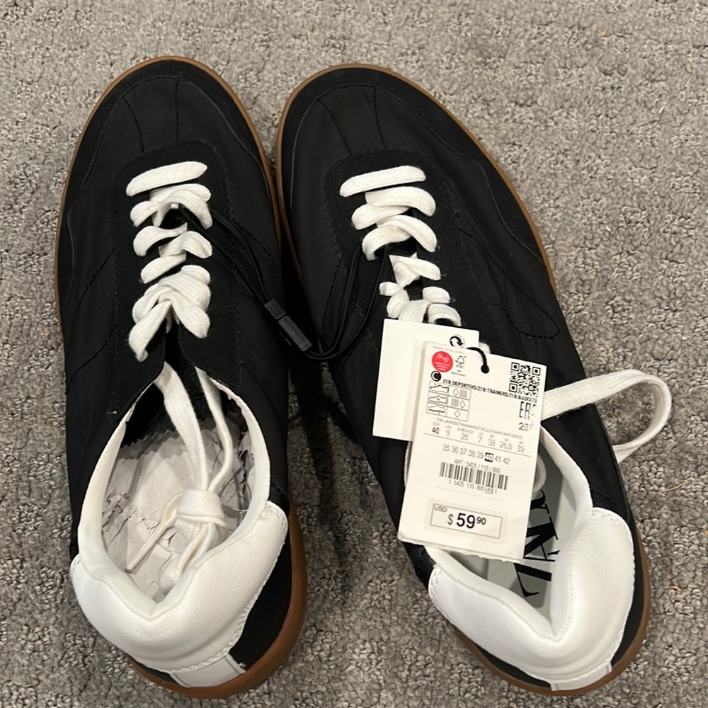 Zara black sneakers size 40/9